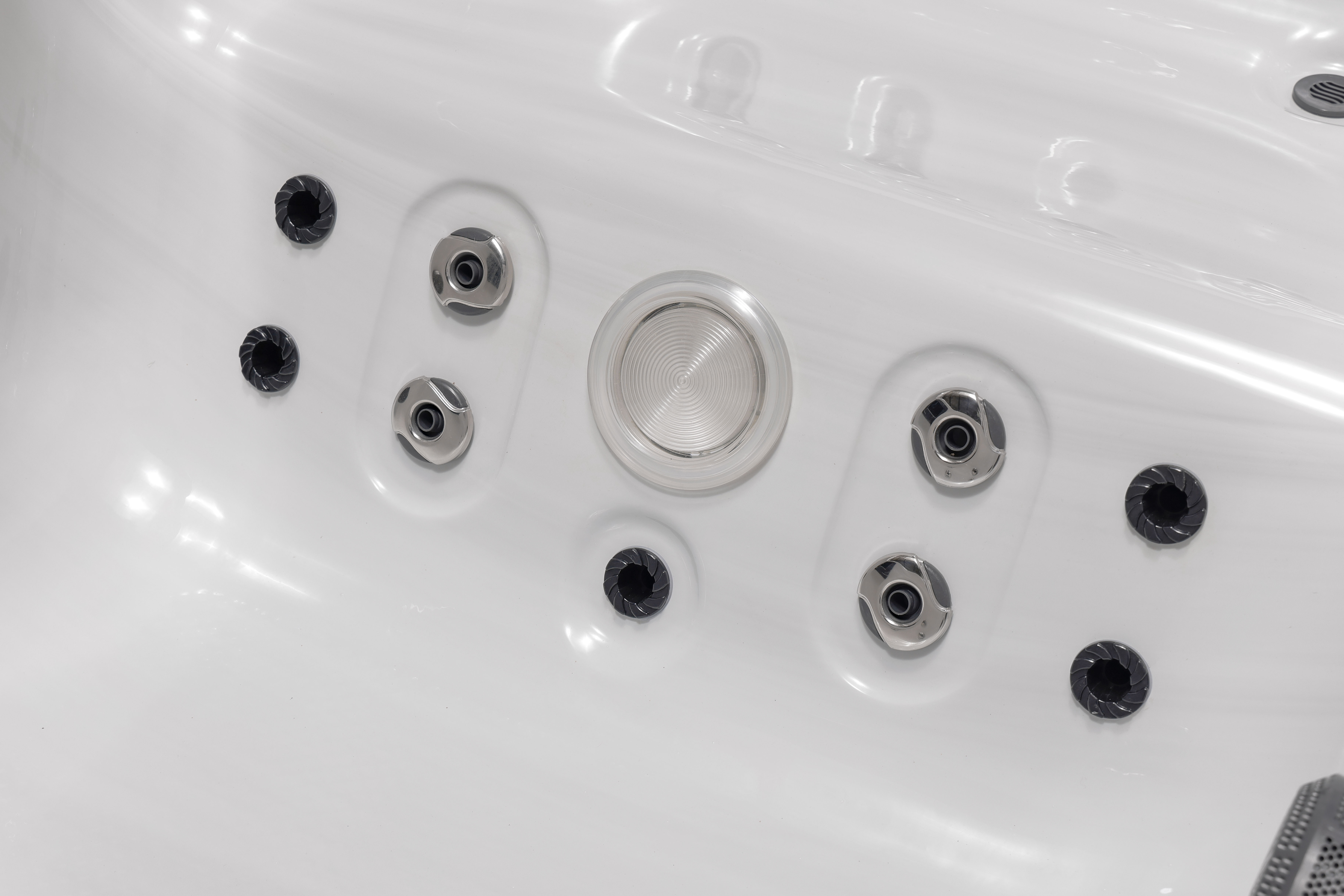 Гидромассажный спа бассейн NordicSpa Thor(Тор) Гидромассажный спа бассейн NordicSpa Thor(Тор)